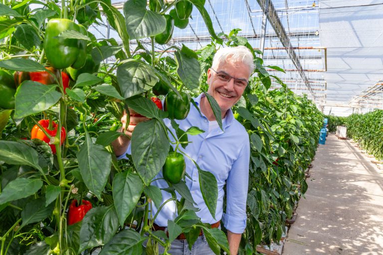 Afbeelding Productmanager Dick Breugem over gestabiliseerde waterstofperoxide